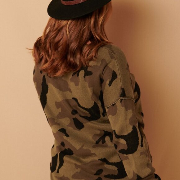 MITTOSHOP Camo Crewneck Sweater, Olive Green Brown, Cozy Knit Pullover - Picture 3 of 5